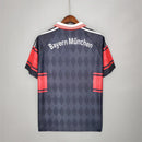 Camisa Home do Bayern de Munique 1997/99