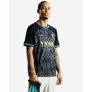 Liverpool x LeBron 2024/25