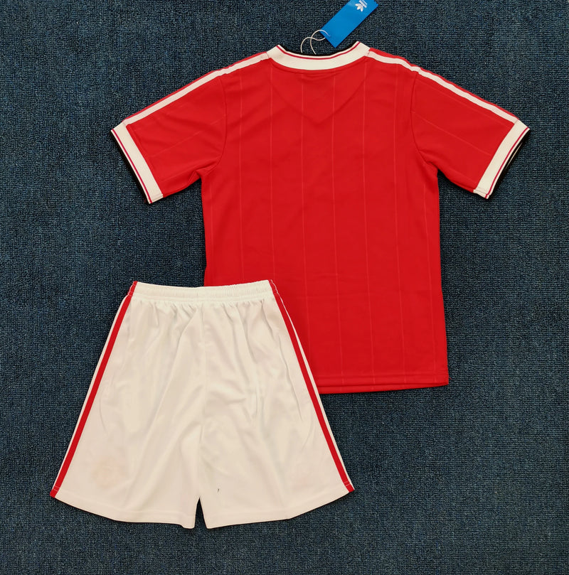 Manchester United 1984 Home Child Kit