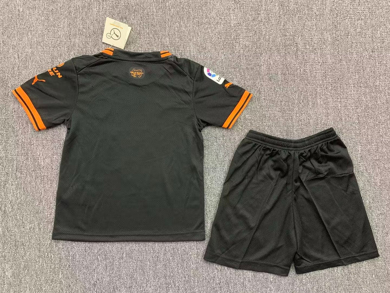 Secondary Child Kit Valencia 2022/23