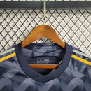 Camisa Secundária Real Madrid 2023/24