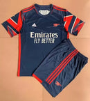 Kit infantil do Arsenal 2023/24