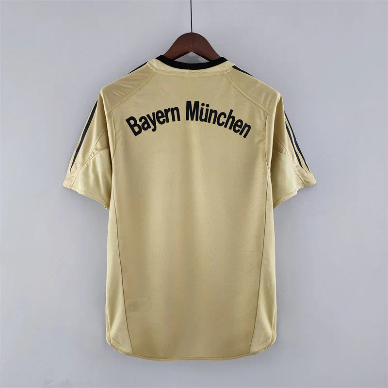 Bayern Munich 2004/2006 Secondary Shirt